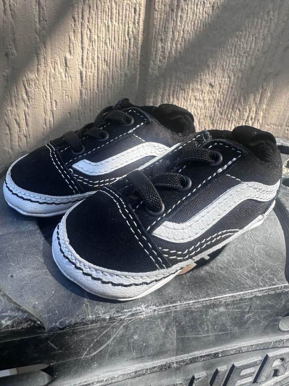 Vans Old Skool Crib Infant Black White Skate Shoes Size 2C